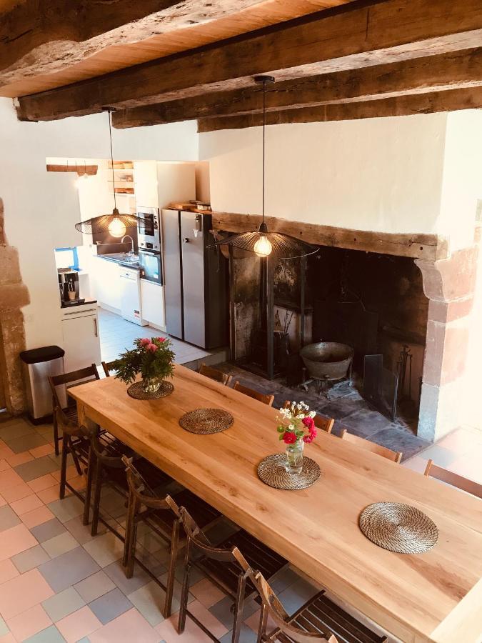 Maison De Famille Et D'Ami-E-S Valady Buitenkant foto