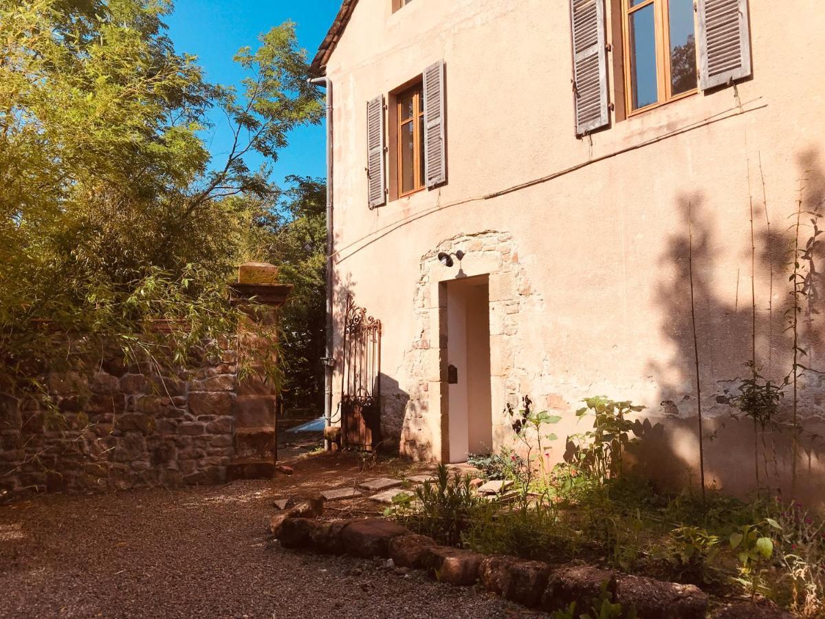 Maison De Famille Et D'Ami-E-S Valady Buitenkant foto